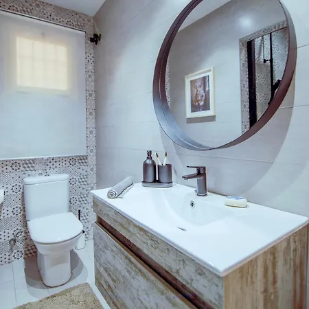 Letran Luxury Apartman *